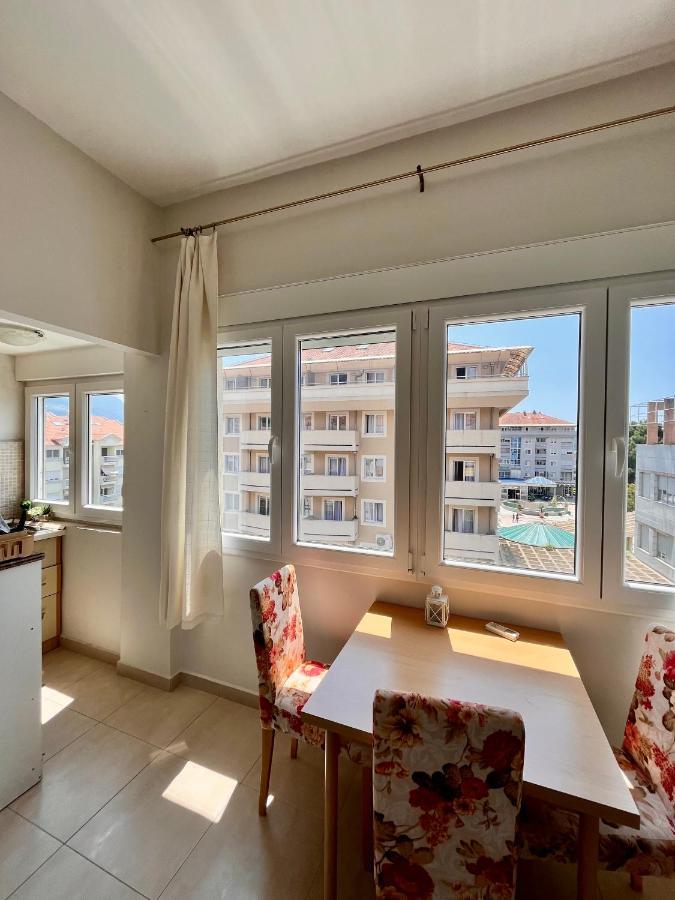 Mint Apartment Tivat Exterior foto